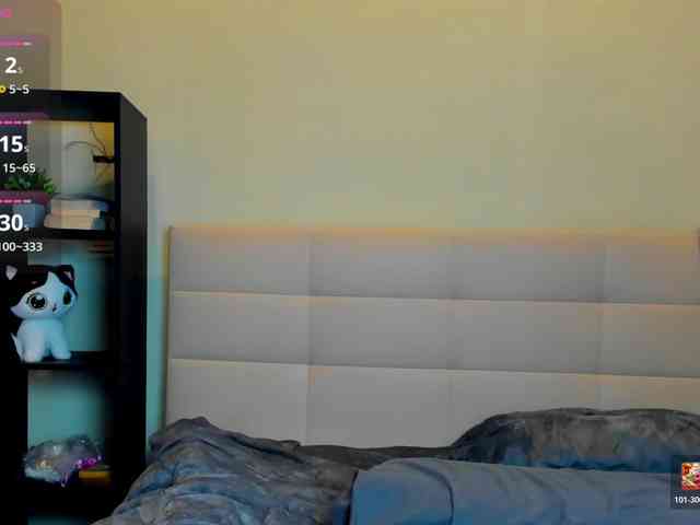 SilasCoraline webcam