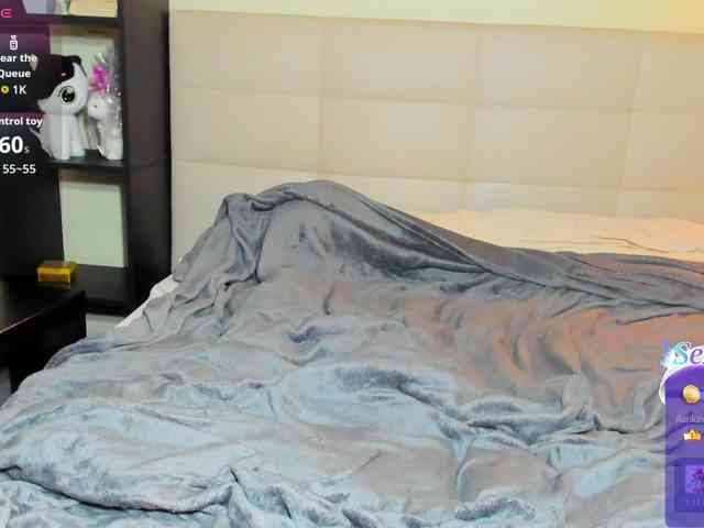 SilasCoraline webcam