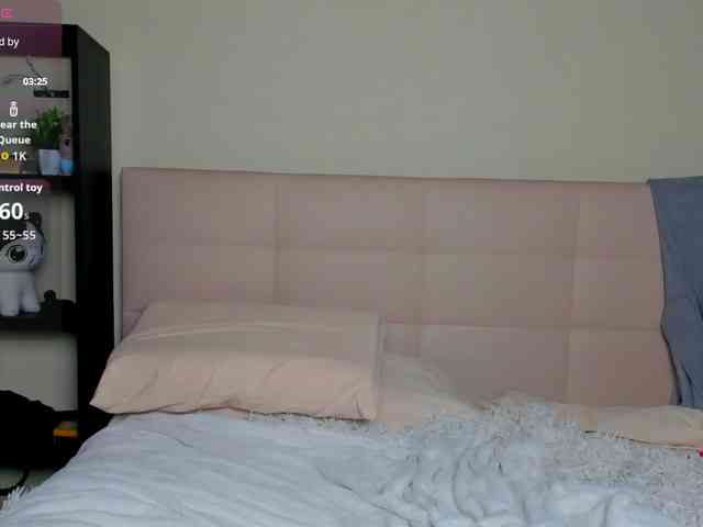 SilasCoraline webcam