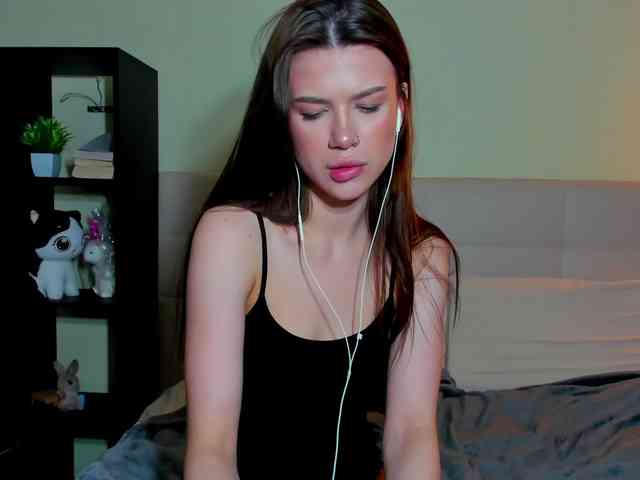 SilasCoraline webcam