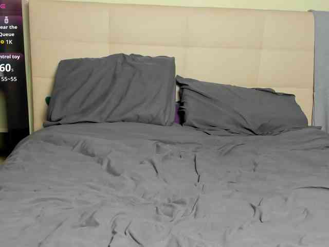 SilasCoraline webcam