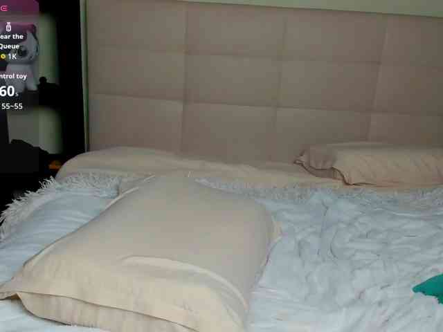 SilasCoraline webcam