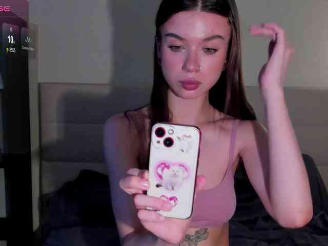 SilasCoraline webcam