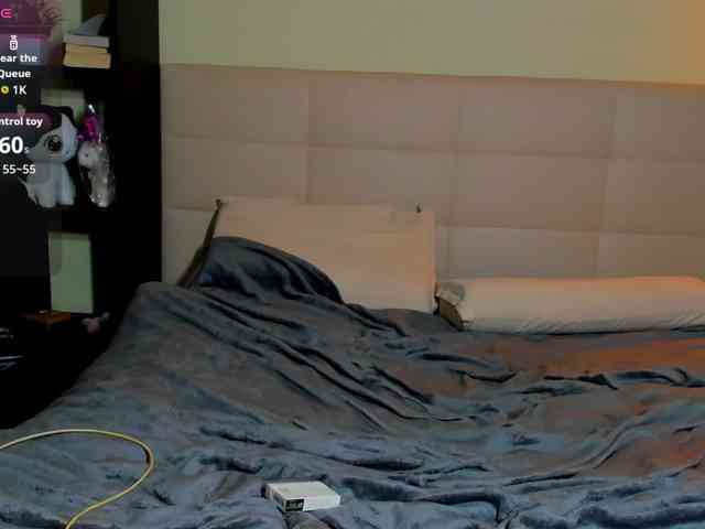 SilasCoraline webcam