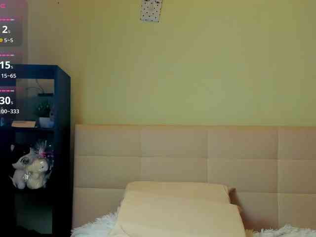 SilasCoraline webcam