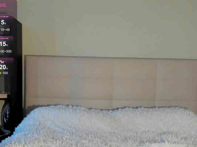 SilasCoraline webcam