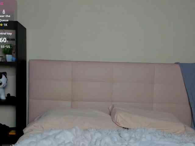 SilasCoraline webcam