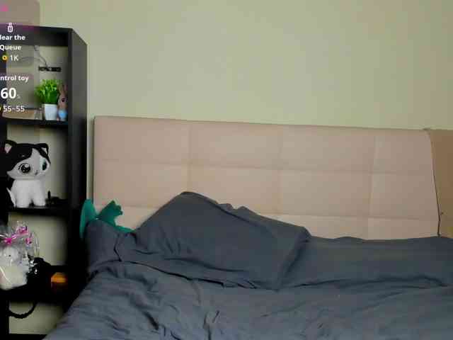 SilasCoraline webcam