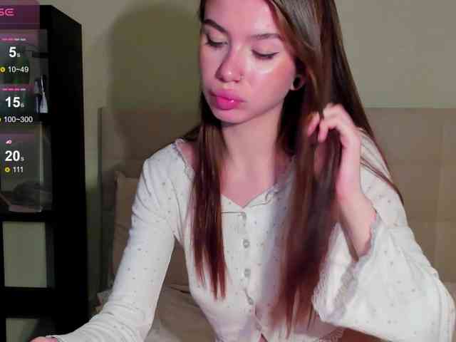SilasCoraline webcam