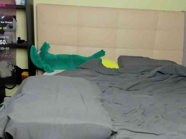 SilasCoraline webcam