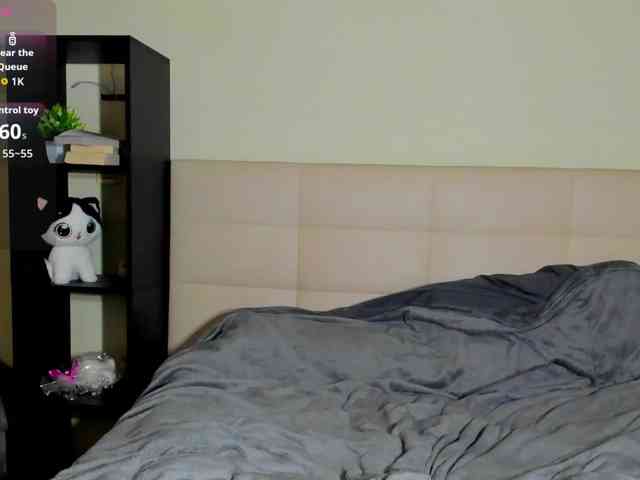 SilasCoraline webcam