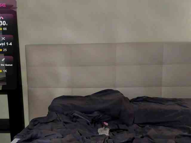 SilasCoraline webcam