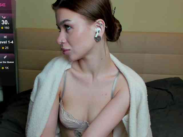 SilasCoraline webcam