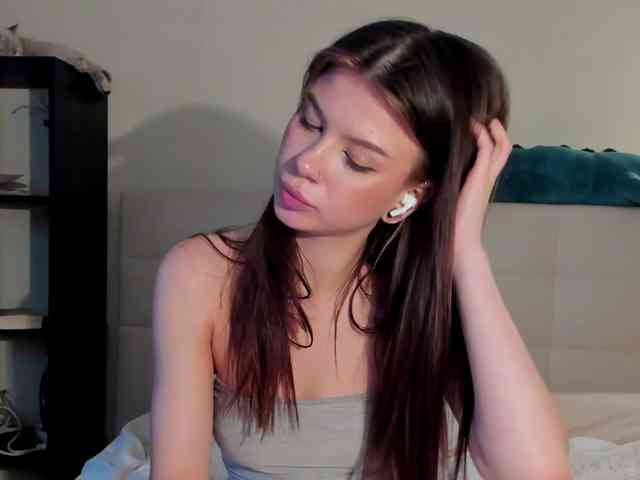 SilasCoraline webcam