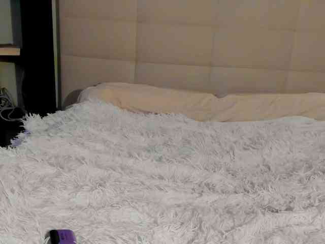 SilasCoraline webcam