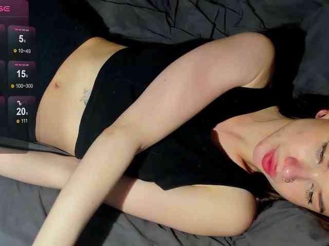 SilasCoraline webcam