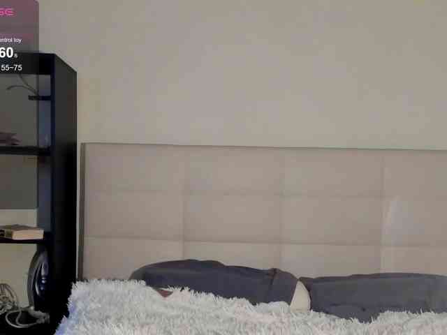 SilasCoraline webcam