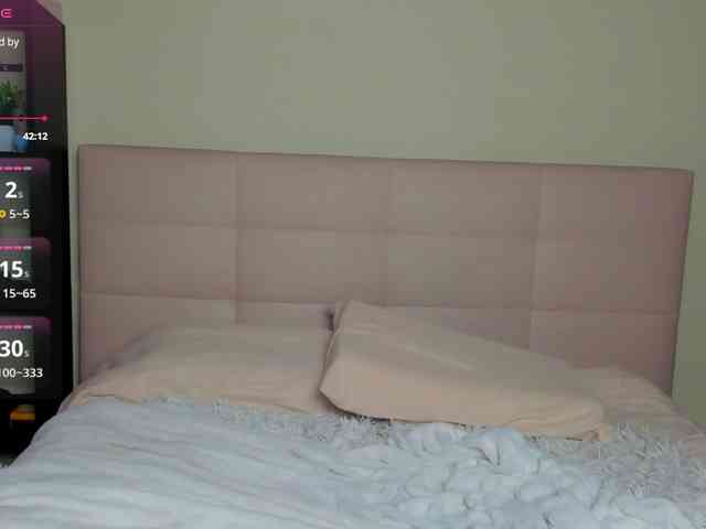 SilasCoraline webcam