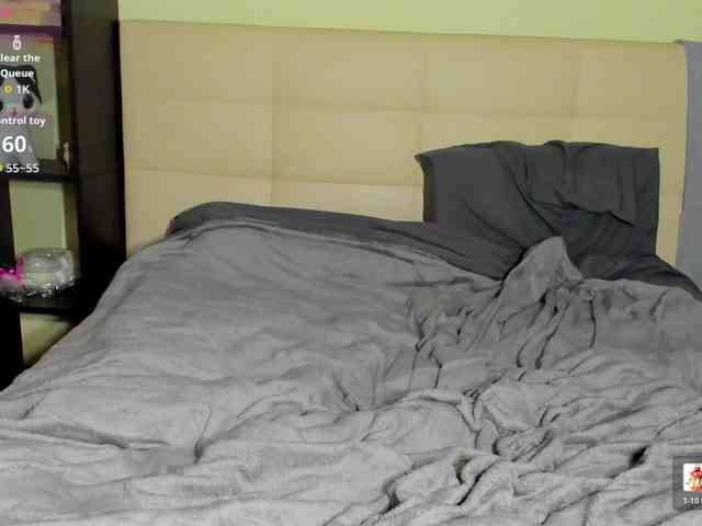 SilasCoraline webcam