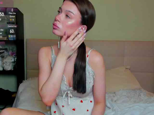 SilasCoraline webcam