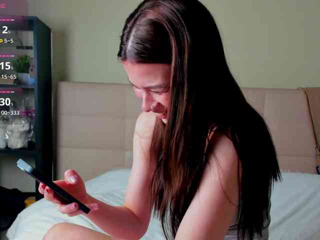 SilasCoraline webcam