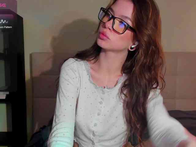 SilasCoraline webcam