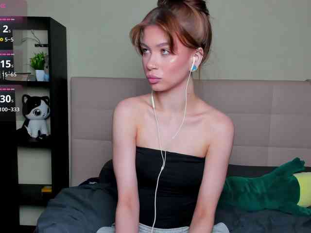 SilasCoraline webcam