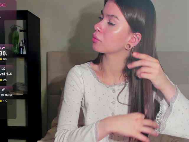SilasCoraline webcam