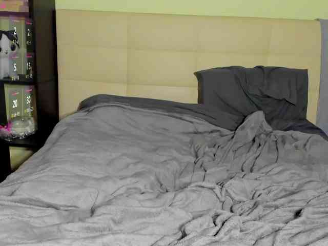 SilasCoraline webcam