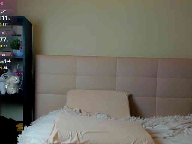 SilasCoraline webcam