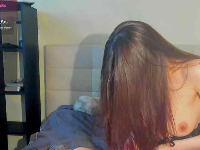 SilasCoraline webcam