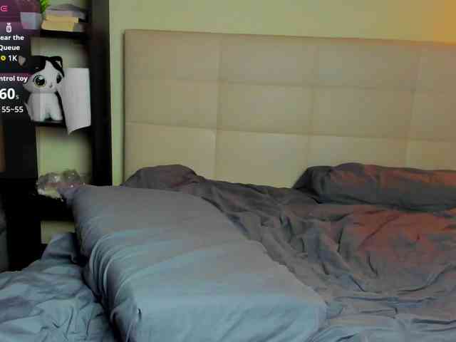 SilasCoraline webcam