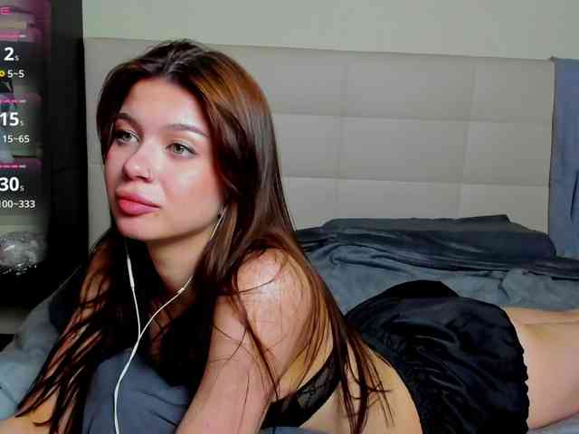 SilasCoraline webcam