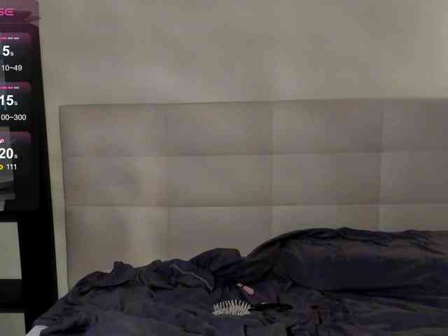 SilasCoraline webcam