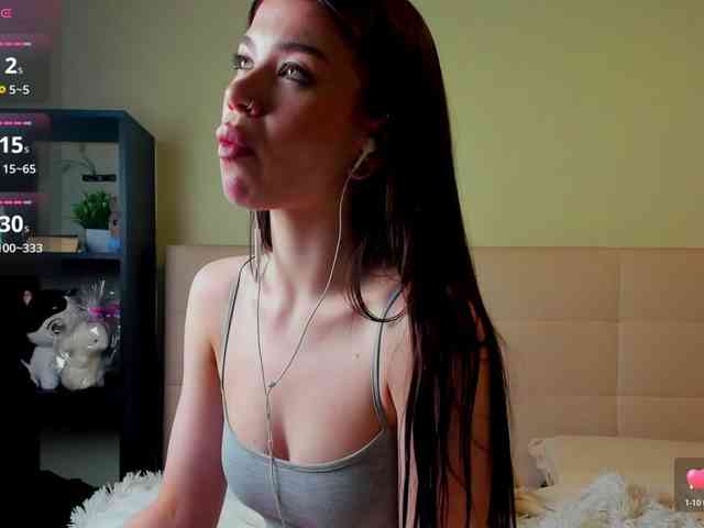 SilasCoraline webcam