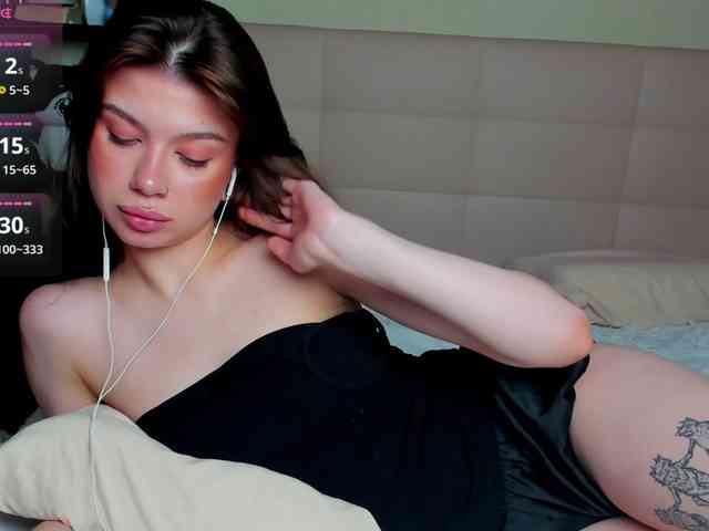 SilasCoraline webcam