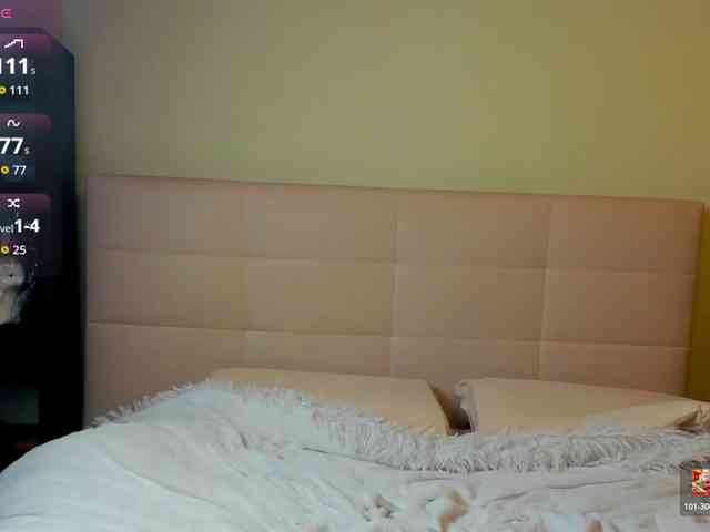 SilasCoraline webcam