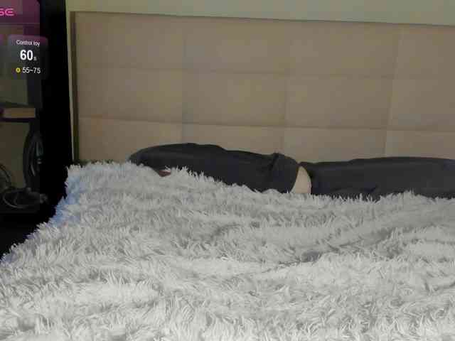 SilasCoraline webcam