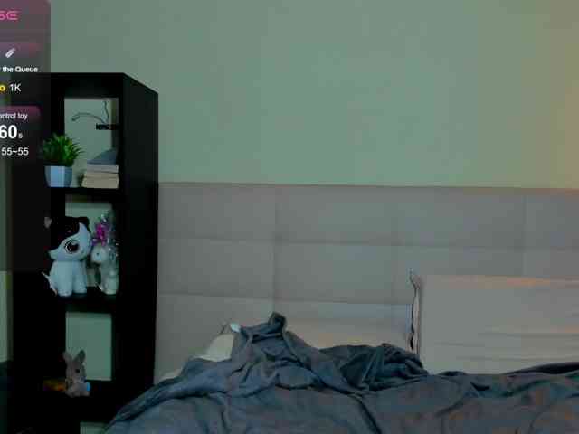 SilasCoraline webcam