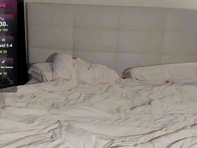 SilasCoraline webcam