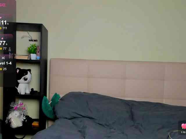 SilasCoraline webcam