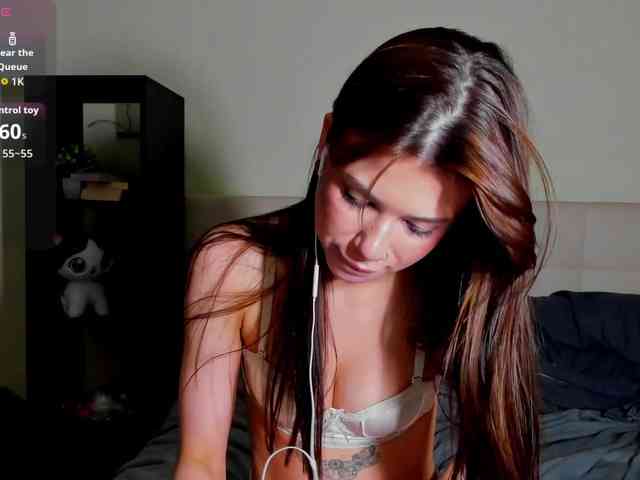 SilasCoraline webcam