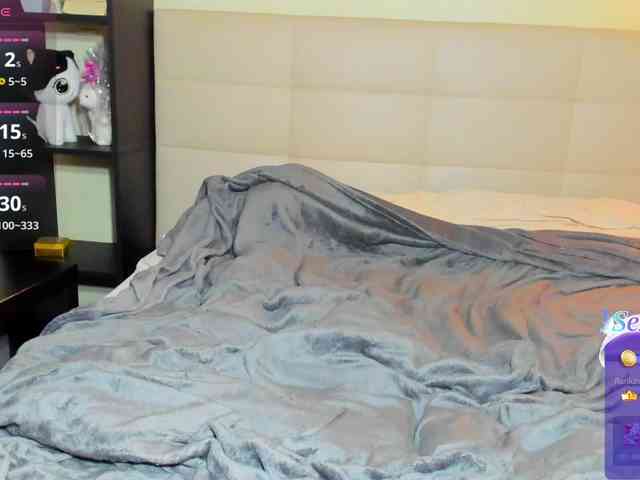 SilasCoraline webcam