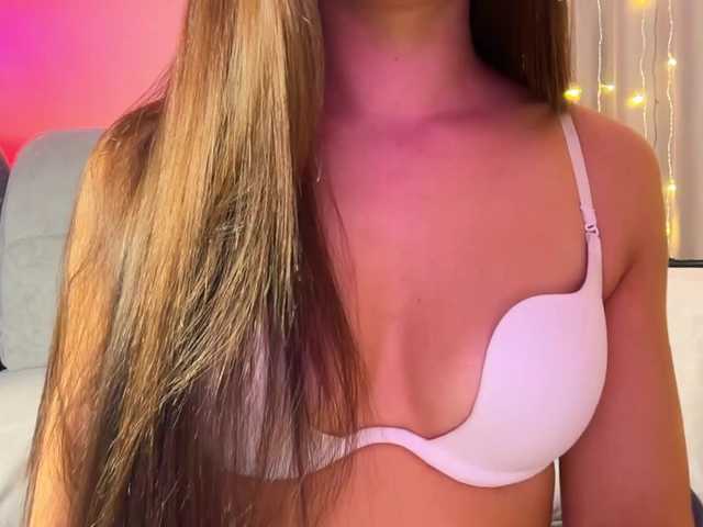 MillyMillya's BongaCams show and profile