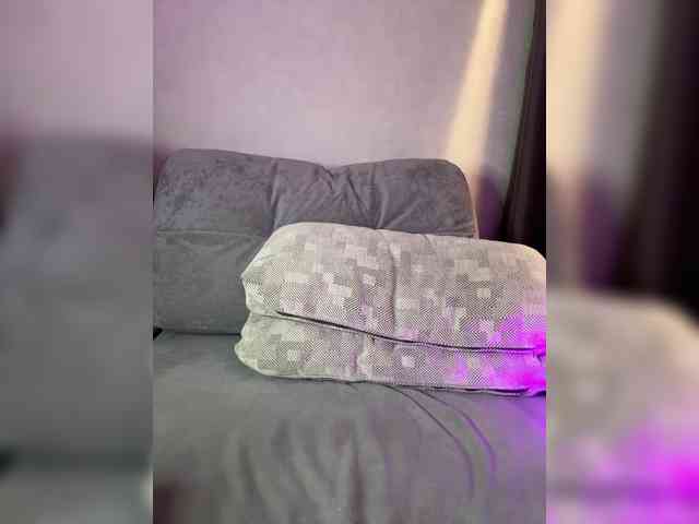 MillyMillya webcam