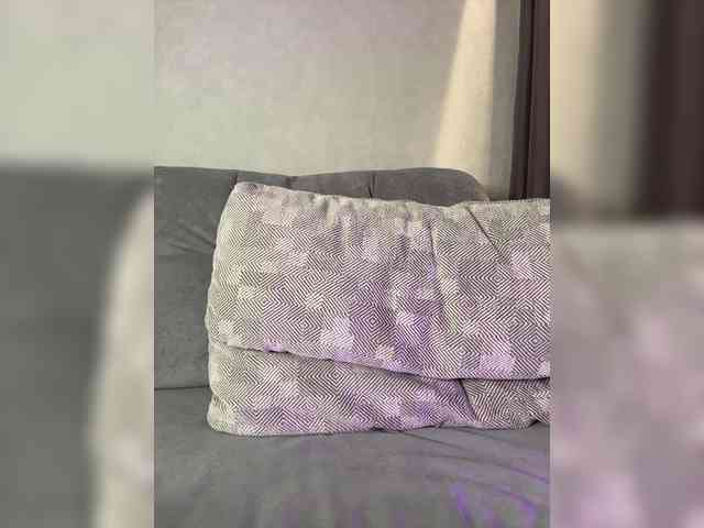 MillyMillya webcam