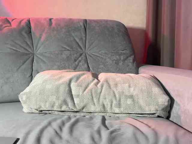 MillyMillya webcam