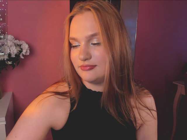 CarolineLovers's BongaCams show and profile