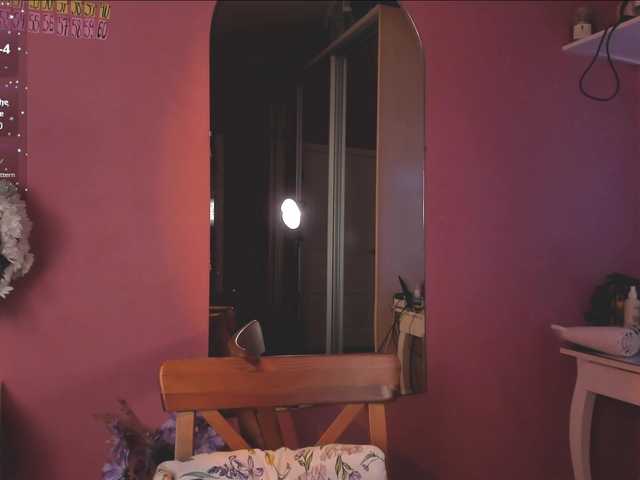 CarolineLovers's BongaCams show and profile