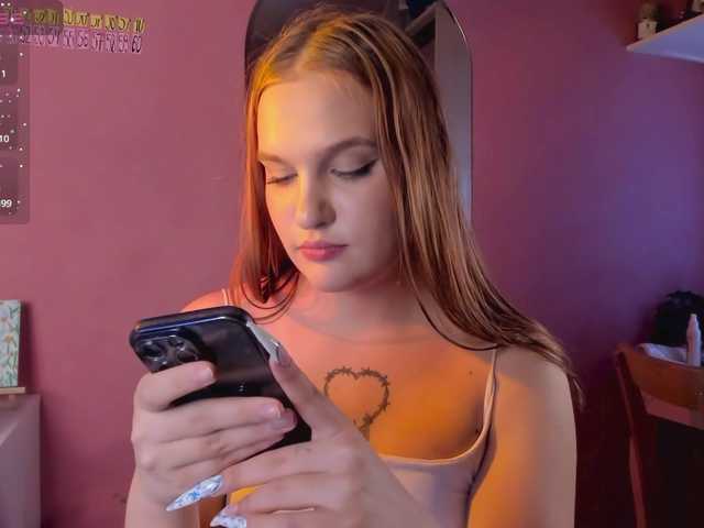 CarolineLovers's BongaCams show and profile